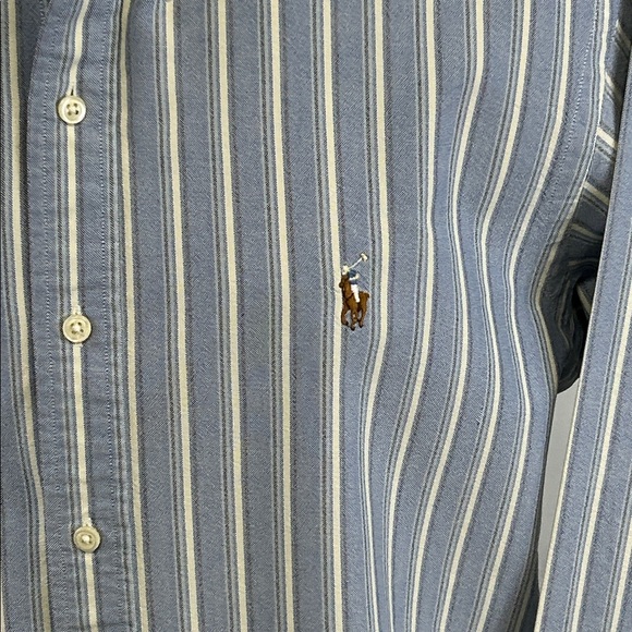 Ralph Lauren long sleeve button down collar shirt.  L - Picture 4 of 7